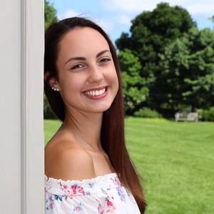 Meet your Posher, Eve